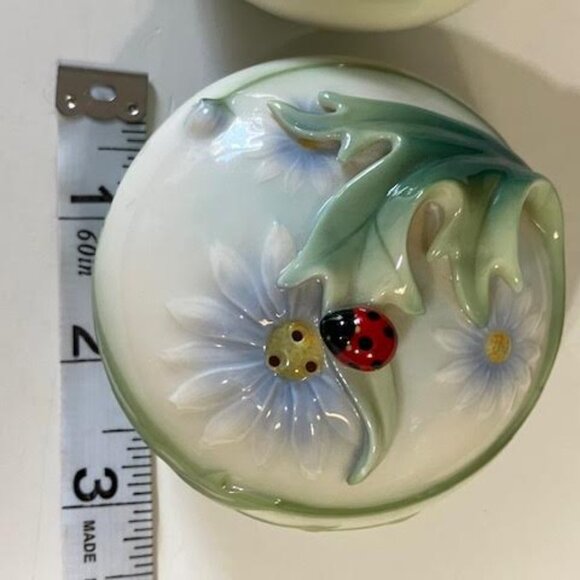 FRANZ Collection Porcelain Ladybug Salt and Pepper Shakers - Picture 5 of 12